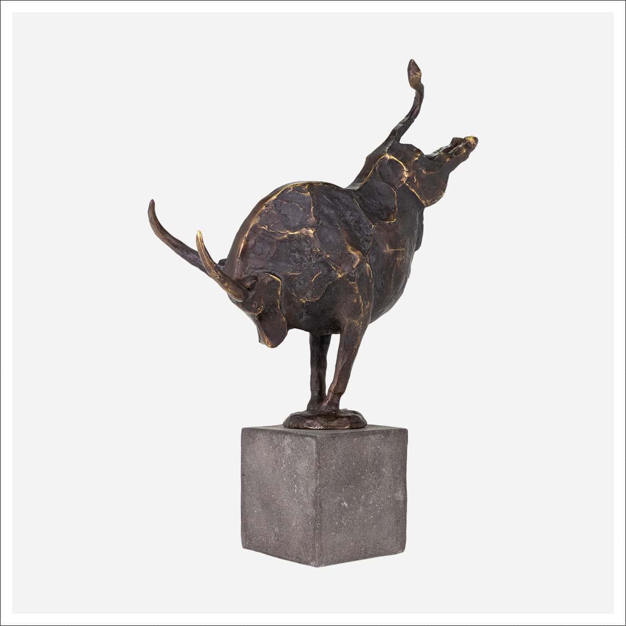 44-166_Bg__94901.1738337289 Dillinger Bull Sculpture - Image 1