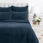 Vela Quilt Ink Queen